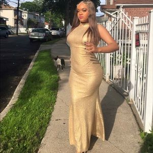 Shine bright in this beautiful gold dress